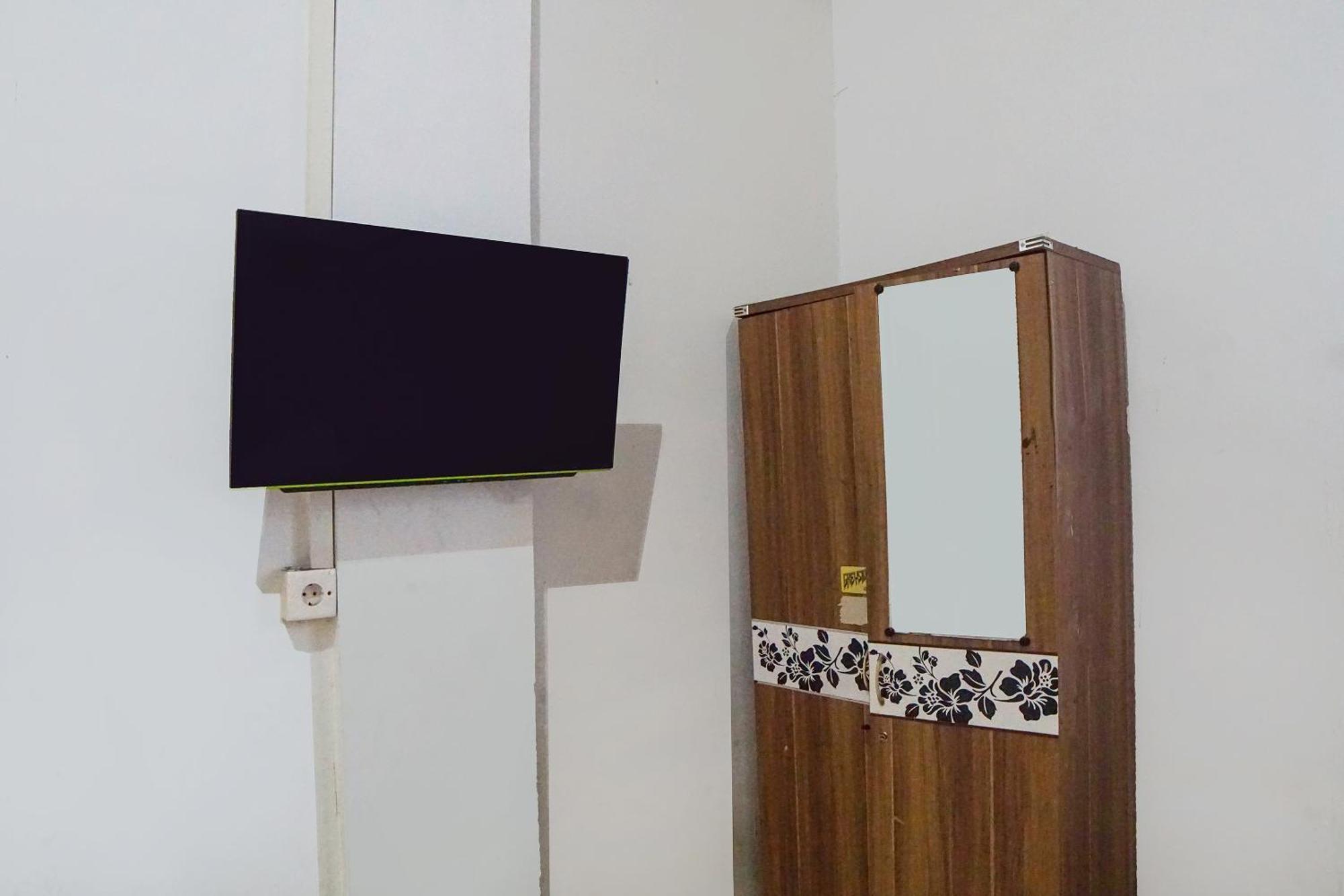 Oyo 92403 Gatsu Homestay Μεντάν Εξωτερικό φωτογραφία