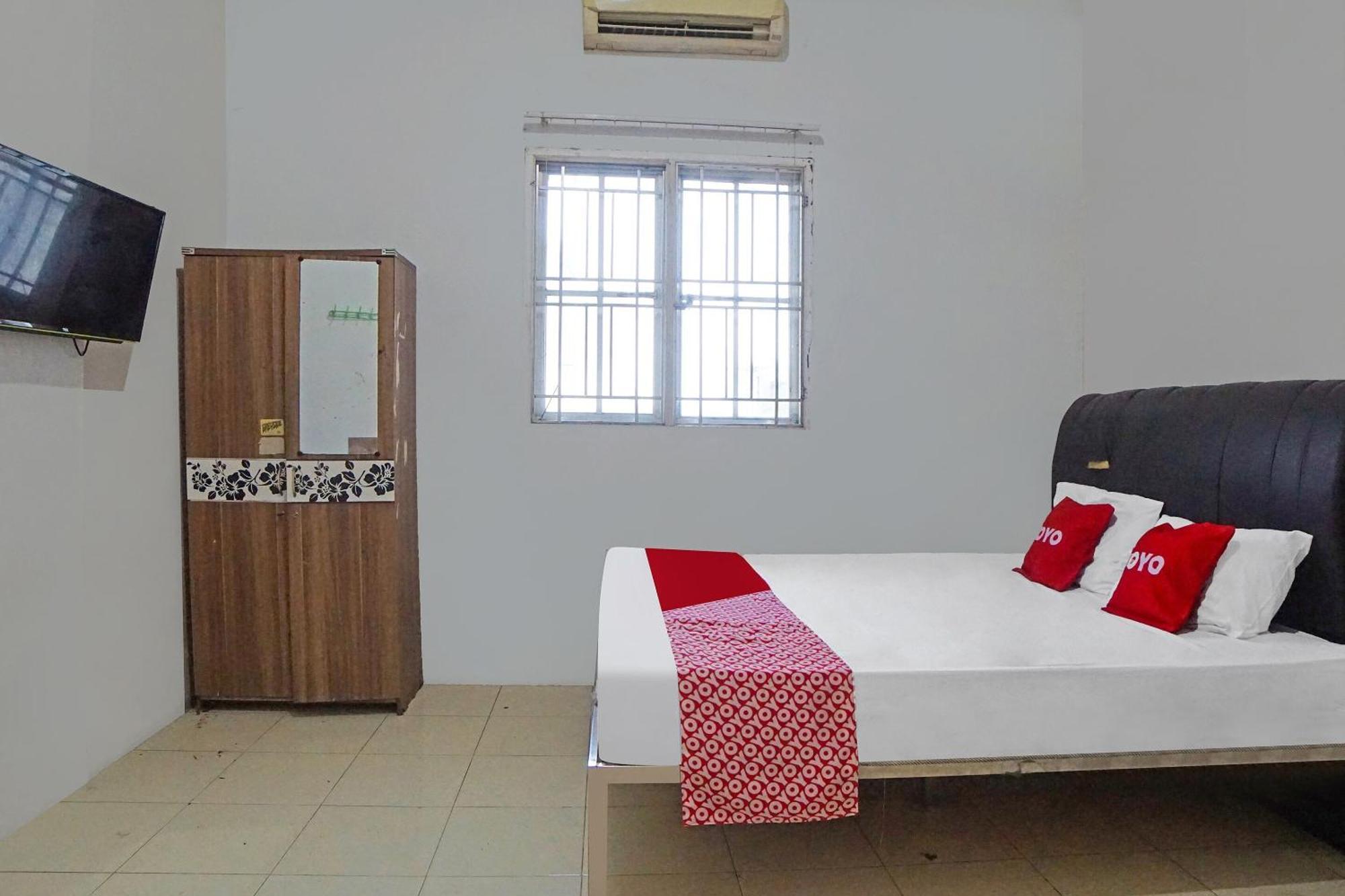 Oyo 92403 Gatsu Homestay Μεντάν Εξωτερικό φωτογραφία